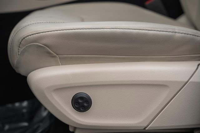 Used 2022 Mercedes-Benz GLE 350 4MATIC w/ AMG Line Exterior image 37