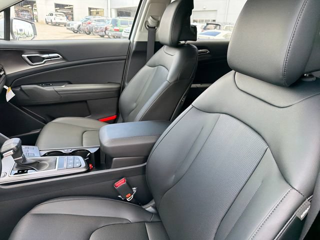 New 2026 Kia Sportage EX FWD image 19