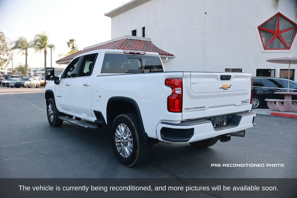 Used 2023 Chevrolet Silverado 3500 High Country w/ Safety Package II image 3