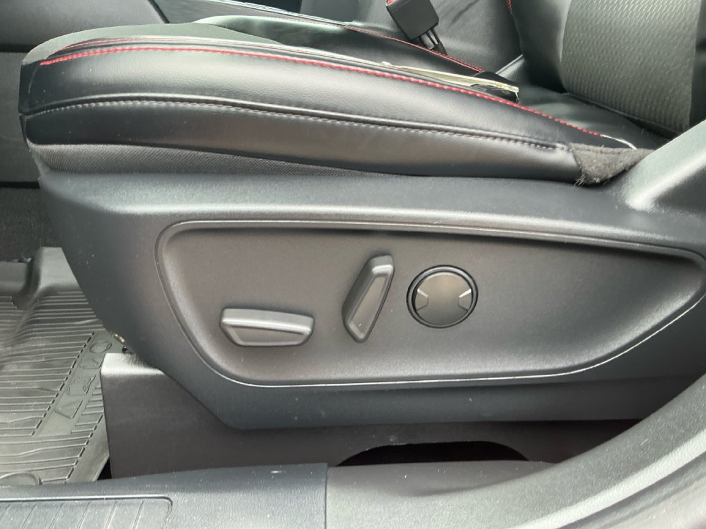 Used 2024 Ford Escape ST-Line Select w/ Tech Pack #2 AWD/4WD image 24