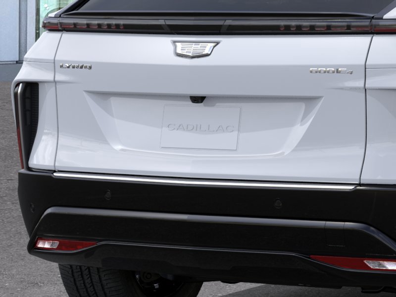 New 2026 Cadillac Lyriq Luxury AWD/4WD image 15