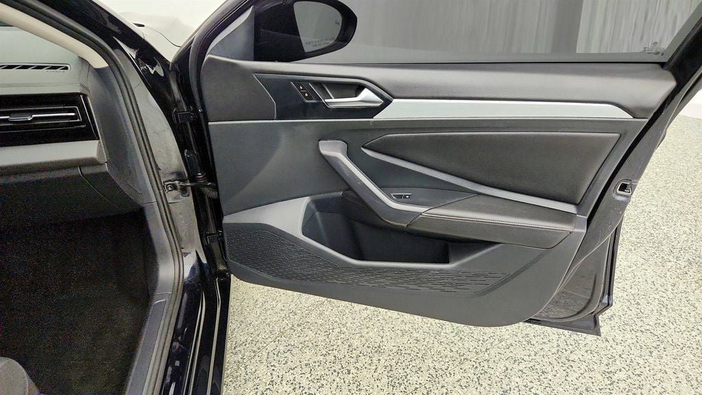 Used 2025 Volkswagen Jetta S FWD image 24