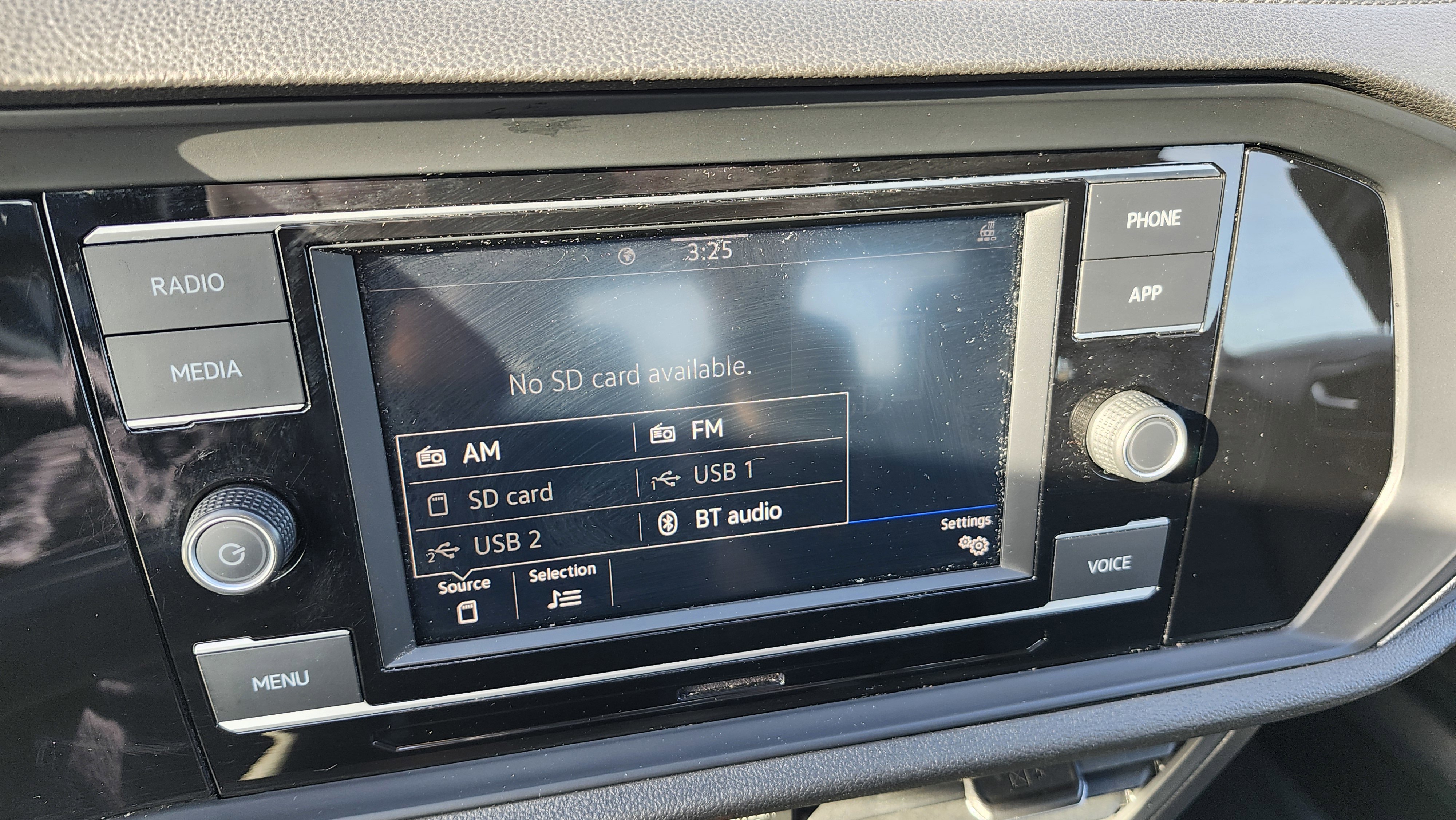 Used 2021 Volkswagen Jetta SE w/ SE Cold Weather Package image 8