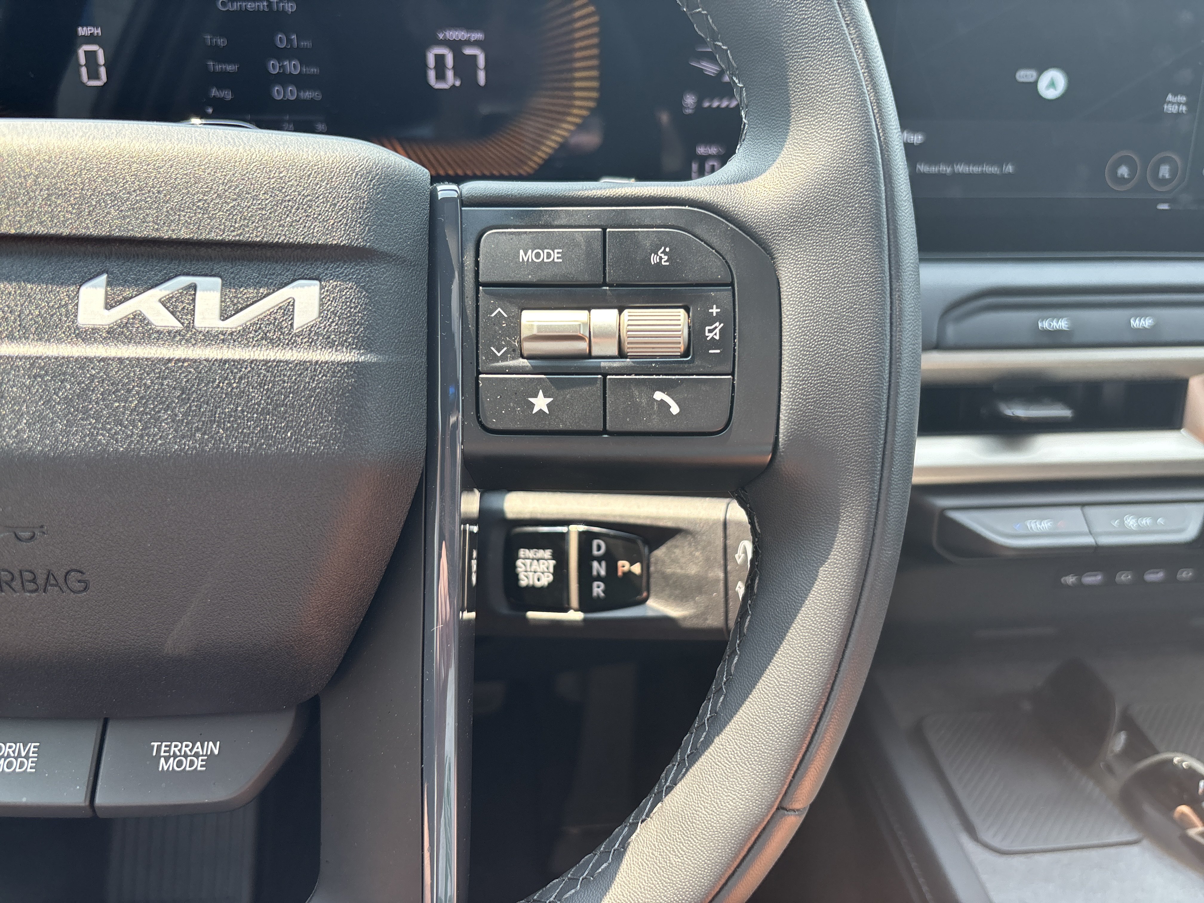 Used 2027 Kia Telluride S w/ Towing Package AWD/4WD image 10