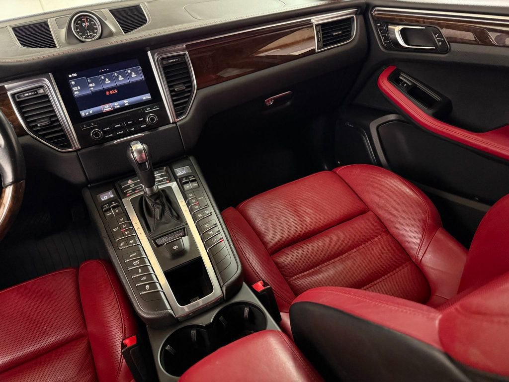 Used 2017 Porsche Macan Turbo image 57