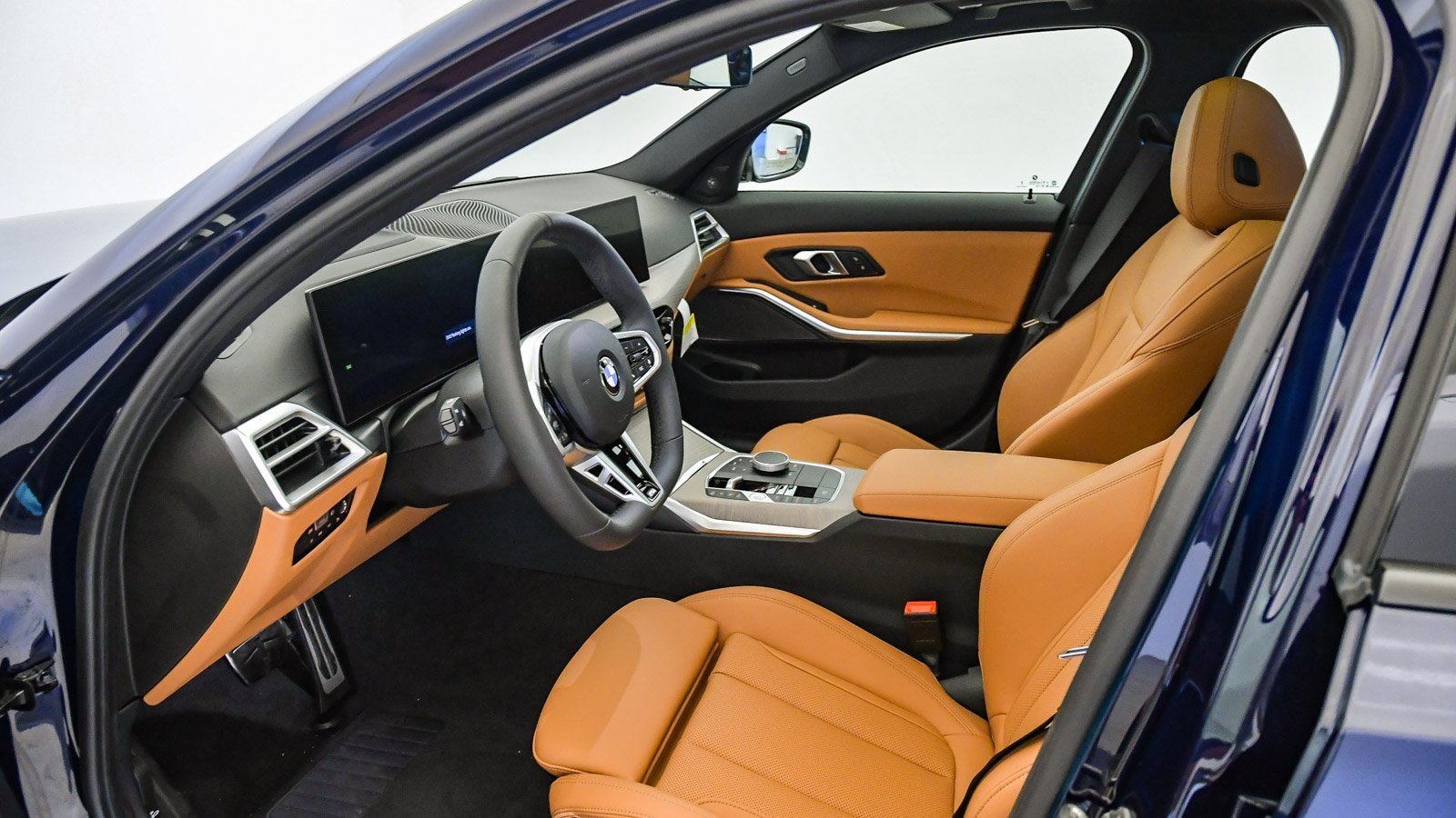 New 2026 BMW 330i Sedan w/ M Sport Package image 21