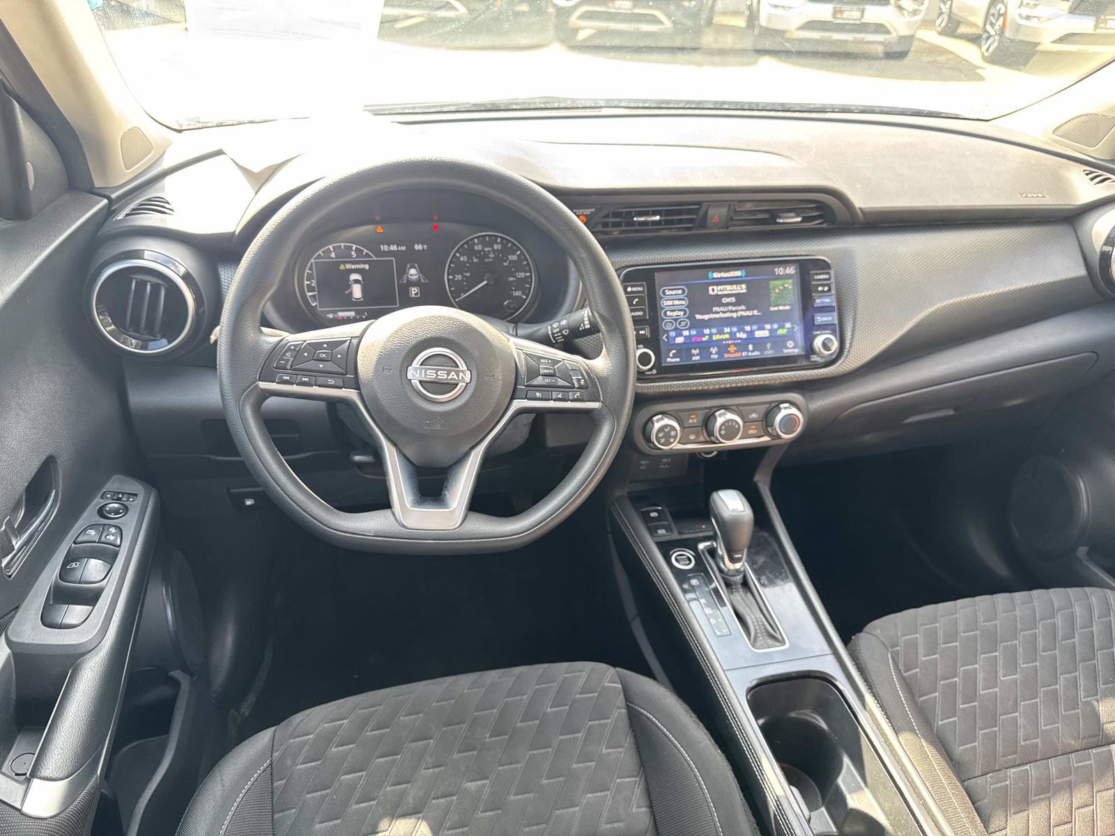 Used 2023 Nissan Kicks SV image 9
