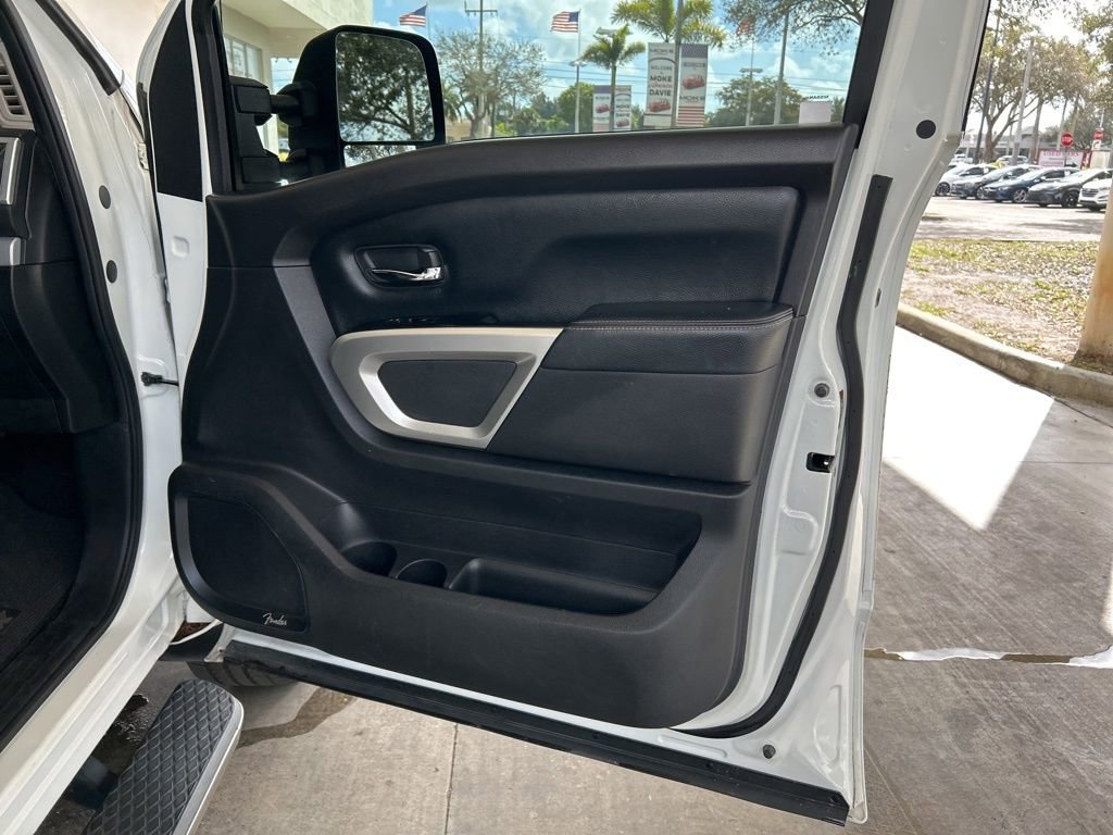 Used 2019 Nissan Titan PRO-4X w/ Pro-4x Convenience Package image 28