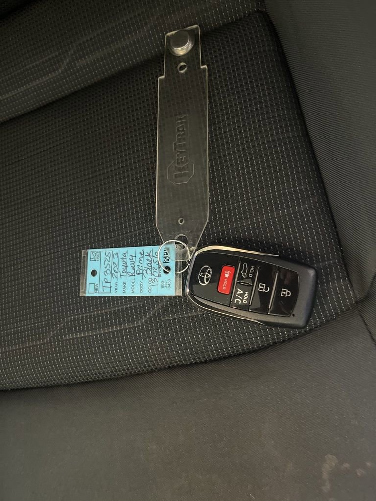 Used 2023 Toyota RAV4 SE w/ Weather & Moonroof Package image 79