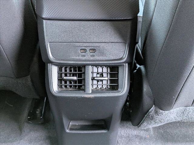 Used 2025 Chevrolet Equinox LT image 17