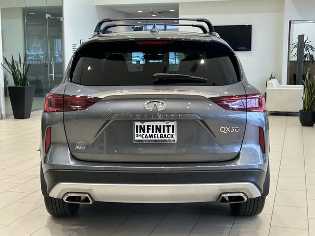 Certified 2025 INFINITI QX50 Luxe w/ Accent Package image 7