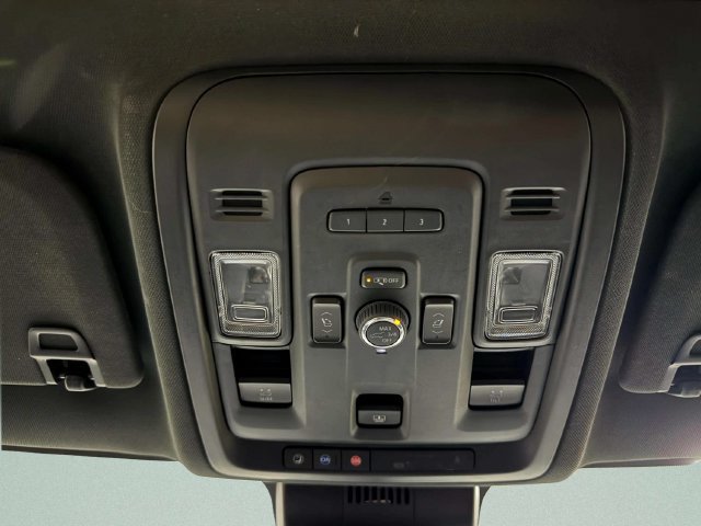 Used 2023 Chevrolet Tahoe High Country w/ Premium Package 2 AWD/4WD image 26
