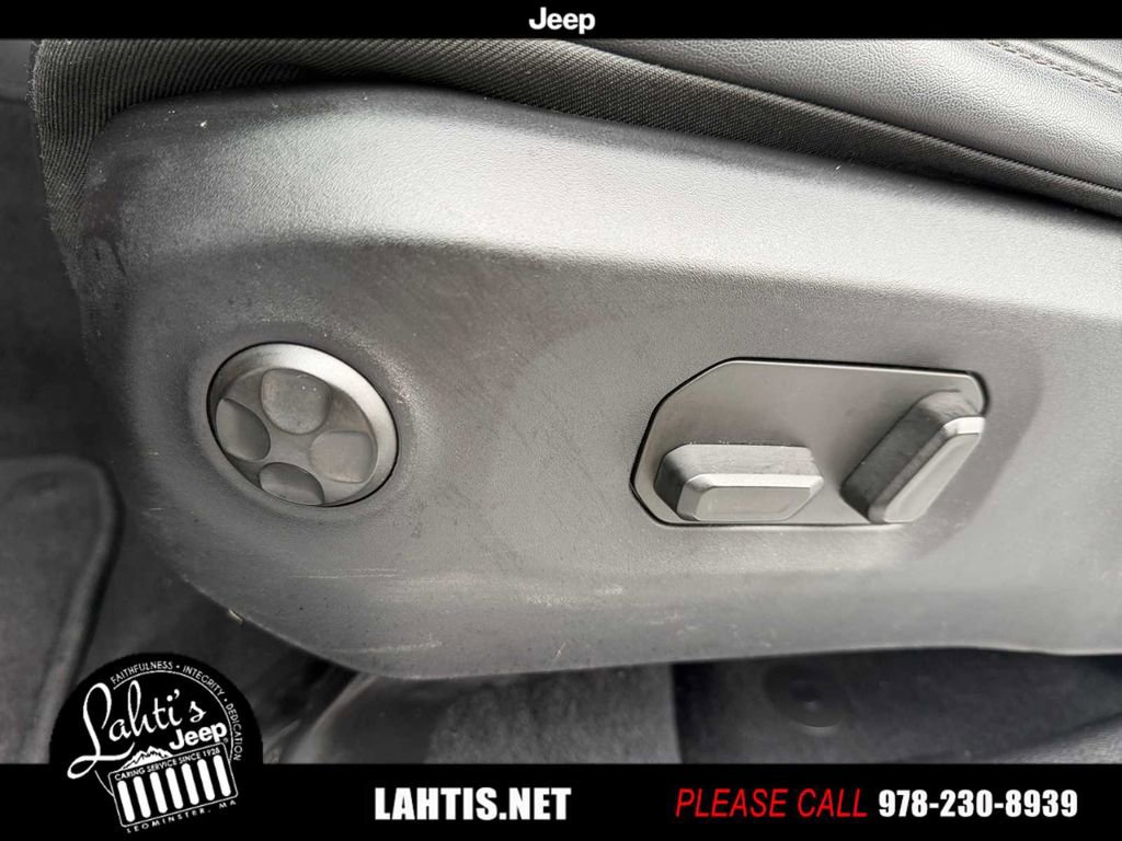 Used 2024 Jeep Wrangler High Altitude image 34