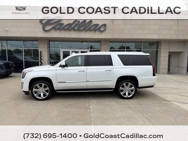 Used 2019 Cadillac Escalade ESV Luxury AWD/4WD image 2