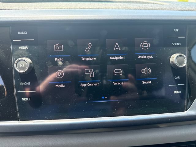 Used 2022 Volkswagen Taos SE FWD image 19