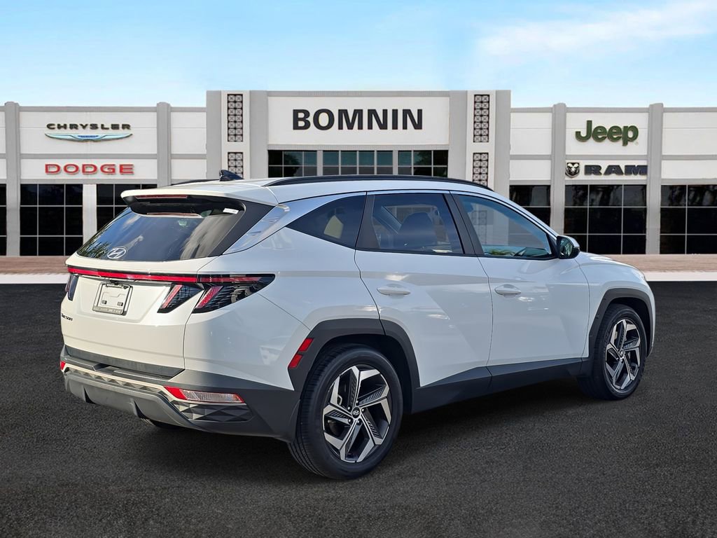 Used 2022 Hyundai Tucson SEL w/ Convenience + Premium Package image 3