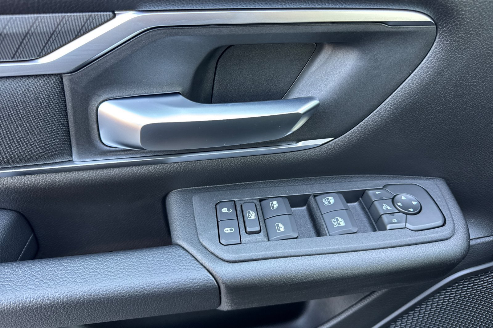New 2026 RAM 1500 Big Horn AWD/4WD image 11