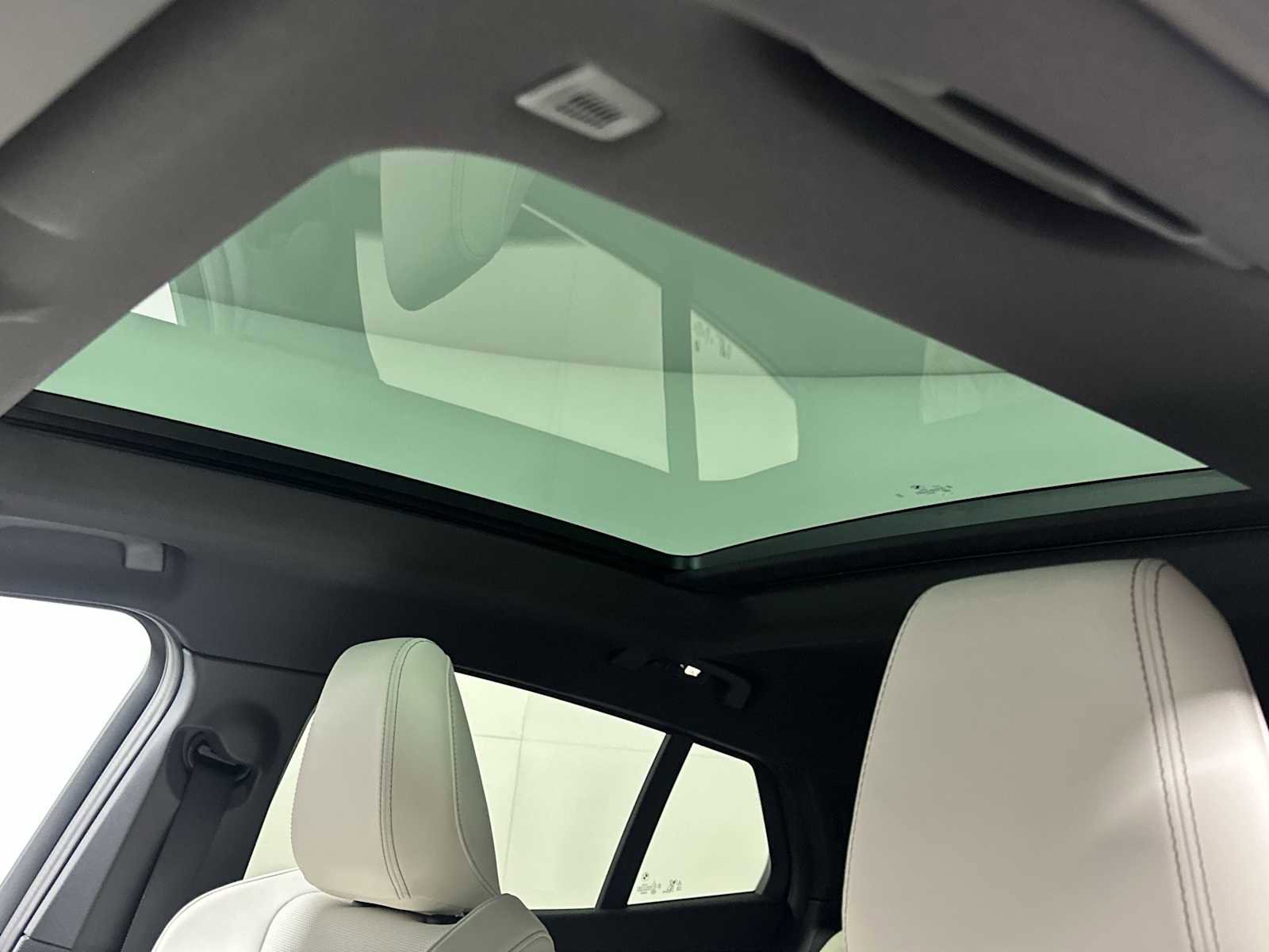 New 2026 BMW X2 xDrive28i w/ M Sport Package image 17