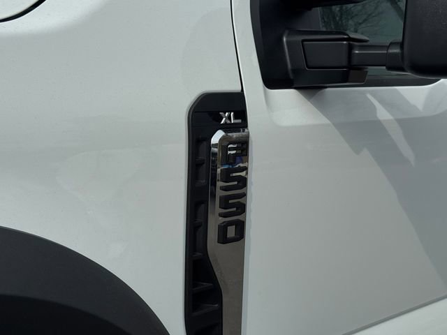 New 2026 Ford F550 4x4 Regular Cab Super Duty image 7