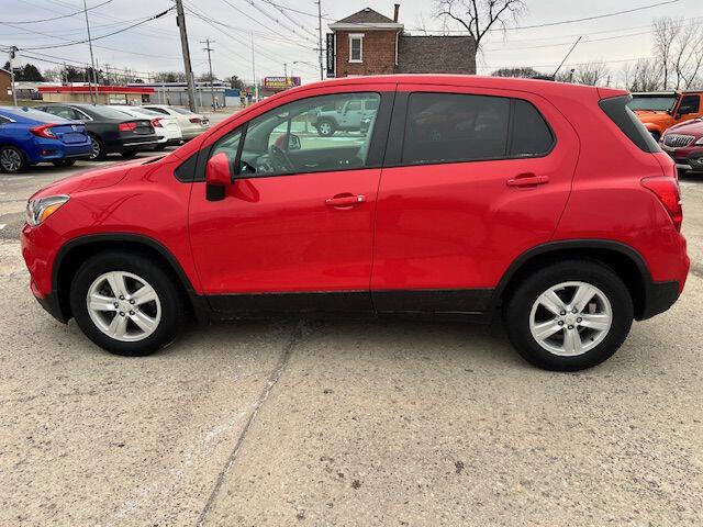 Used 2020 Chevrolet Trax LS w/ Tint and Cruise Package image 6