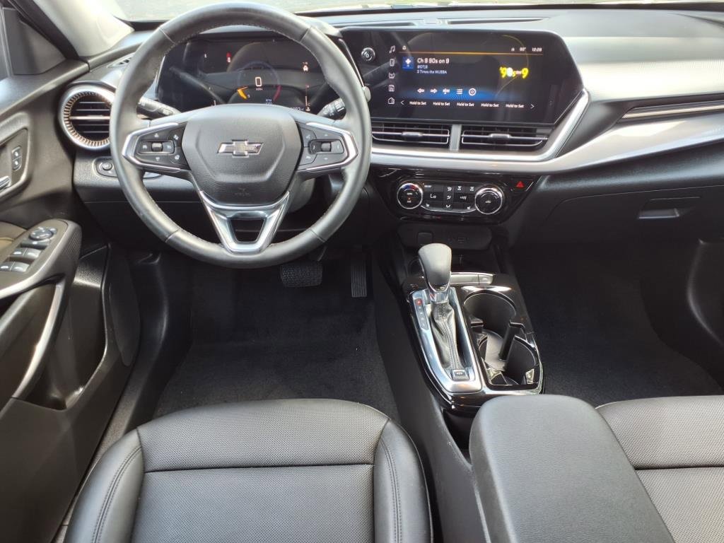 Certified 2025 Chevrolet Trax ACTIV w/ Sunroof Package image 9