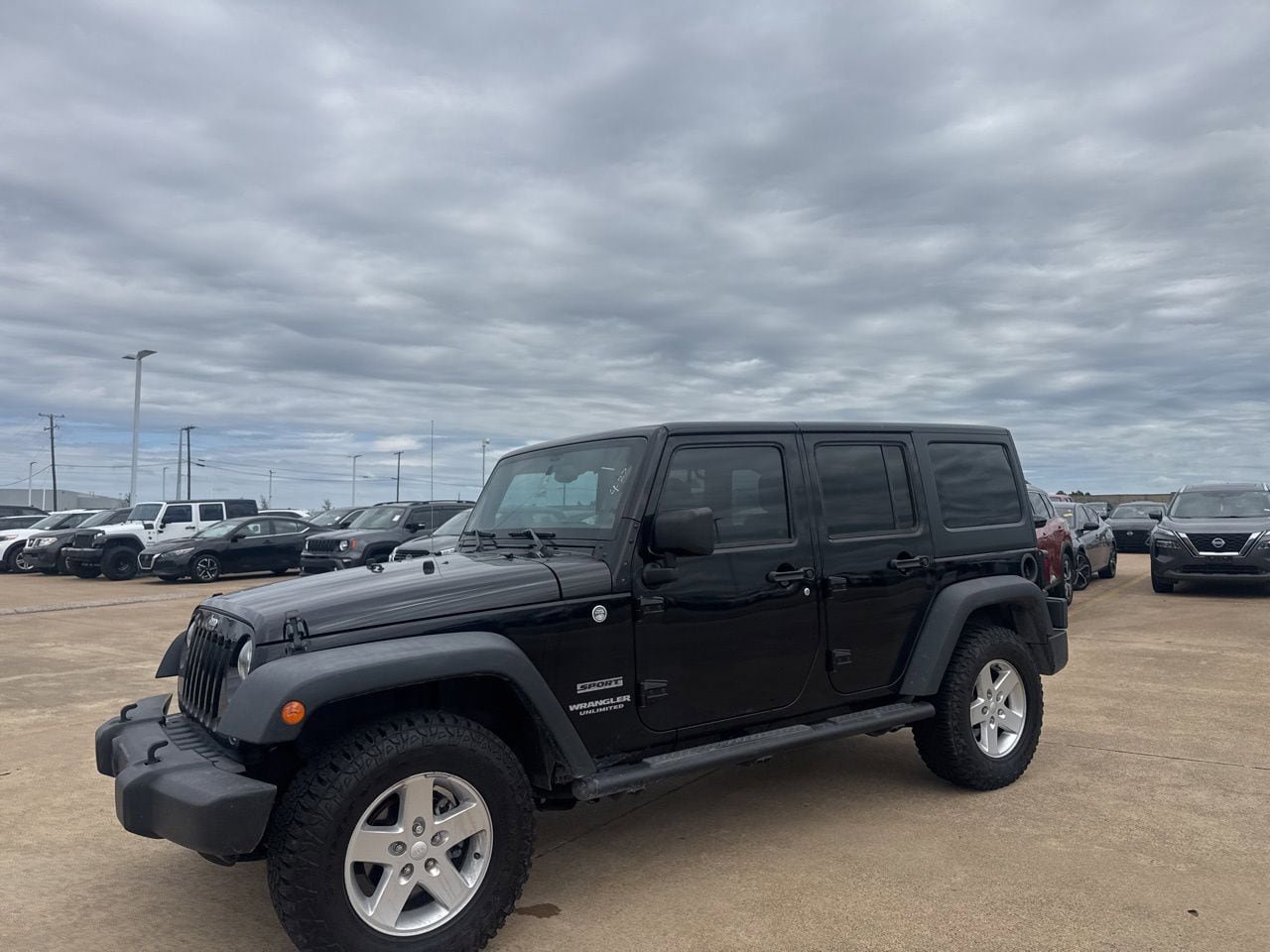 Used 2015 Jeep Wrangler Unlimited Sport w/ Quick Order Package 24S AWD/4WD image 9