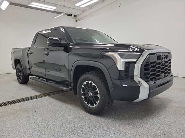 Used 2022 Toyota Tundra SR5 w/ TRD Off-Road Premium Package AWD/4WD image 2