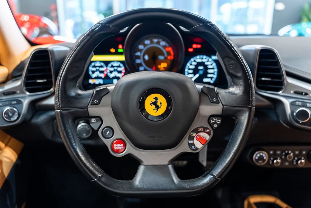 Used 2010 Ferrari 458 Italia Coupe RWD image 5