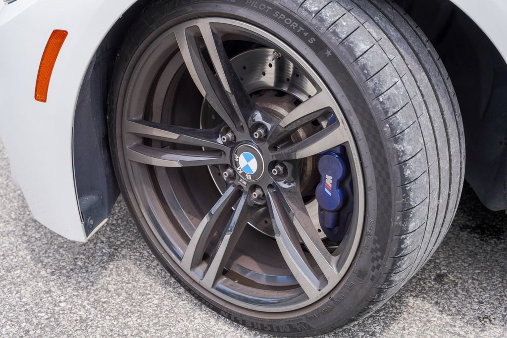 Used 2016 BMW M3 RWD image 4