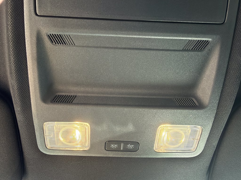 Used 2025 Ford Mustang Coupe RWD image 32