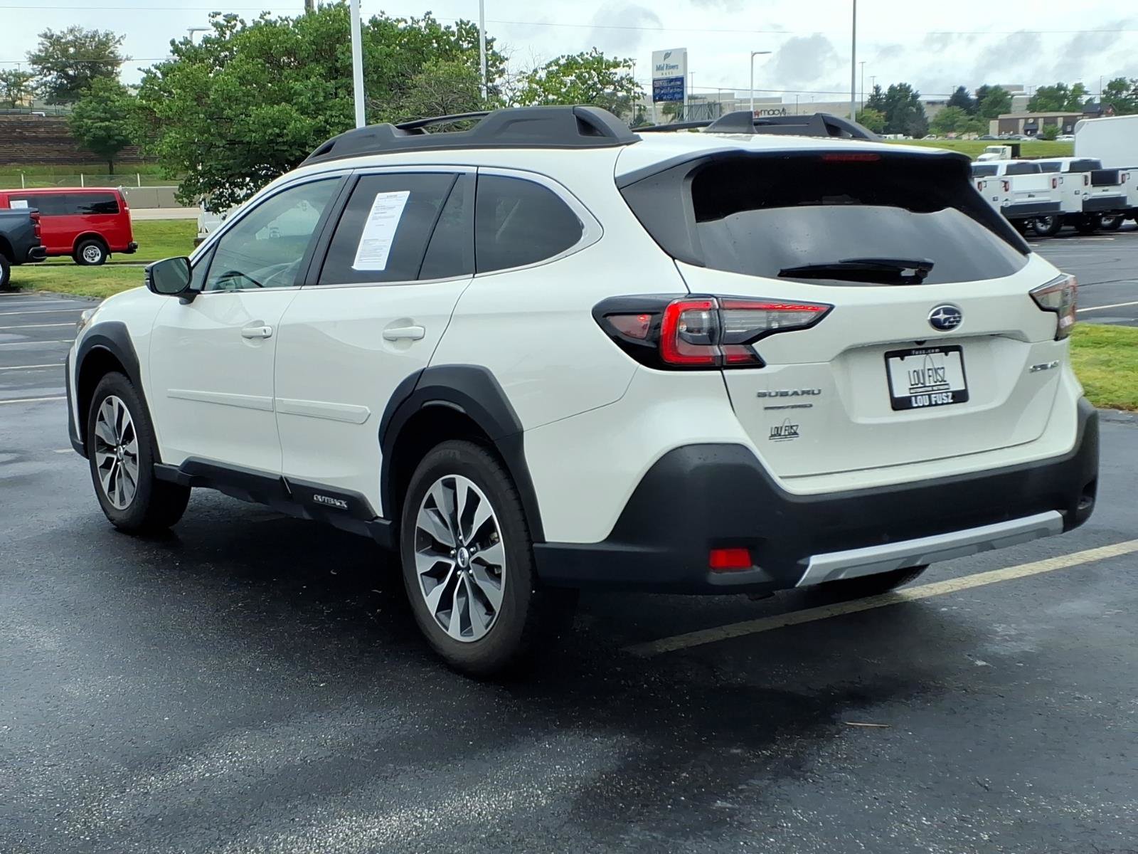 Used 2025 Subaru Outback Limited AWD/4WD image 5