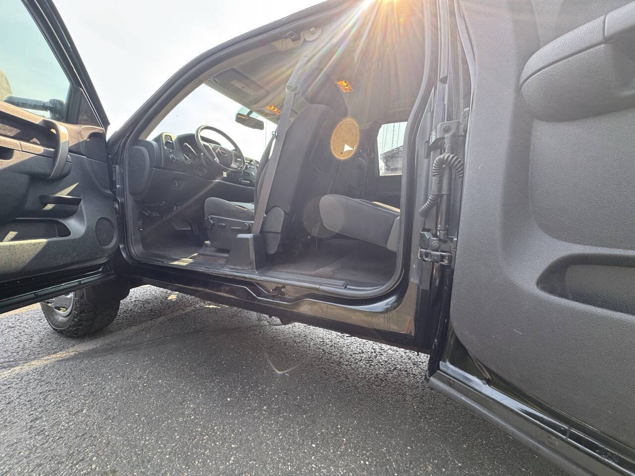 Used 2011 GMC Sierra 3500 SLE w/ SLE Preferred Package AWD/4WD image 20