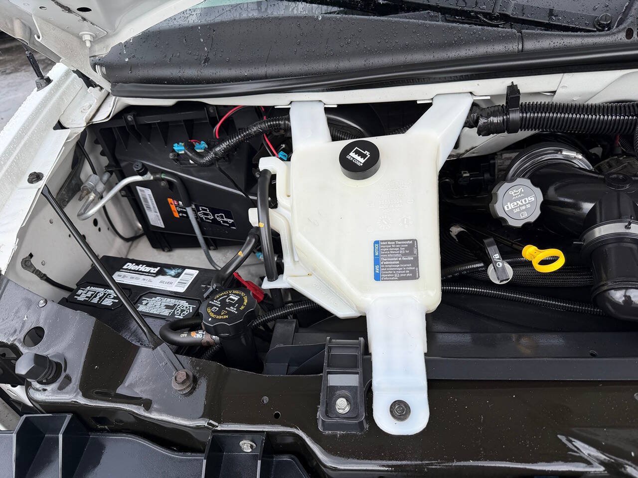 Used 2015 Chevrolet Express 2500 RWD image 17