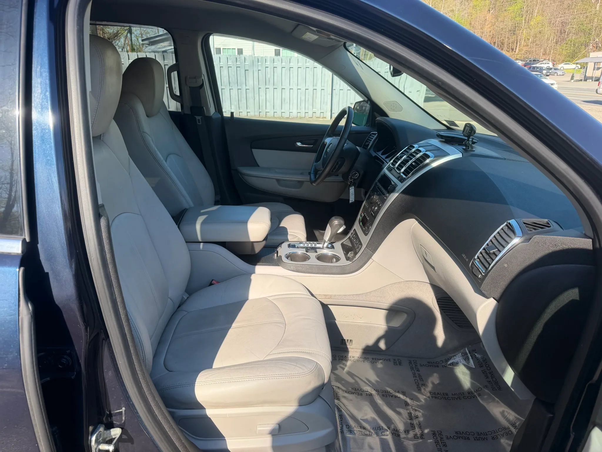 Used 2012 GMC Acadia SLT image 18