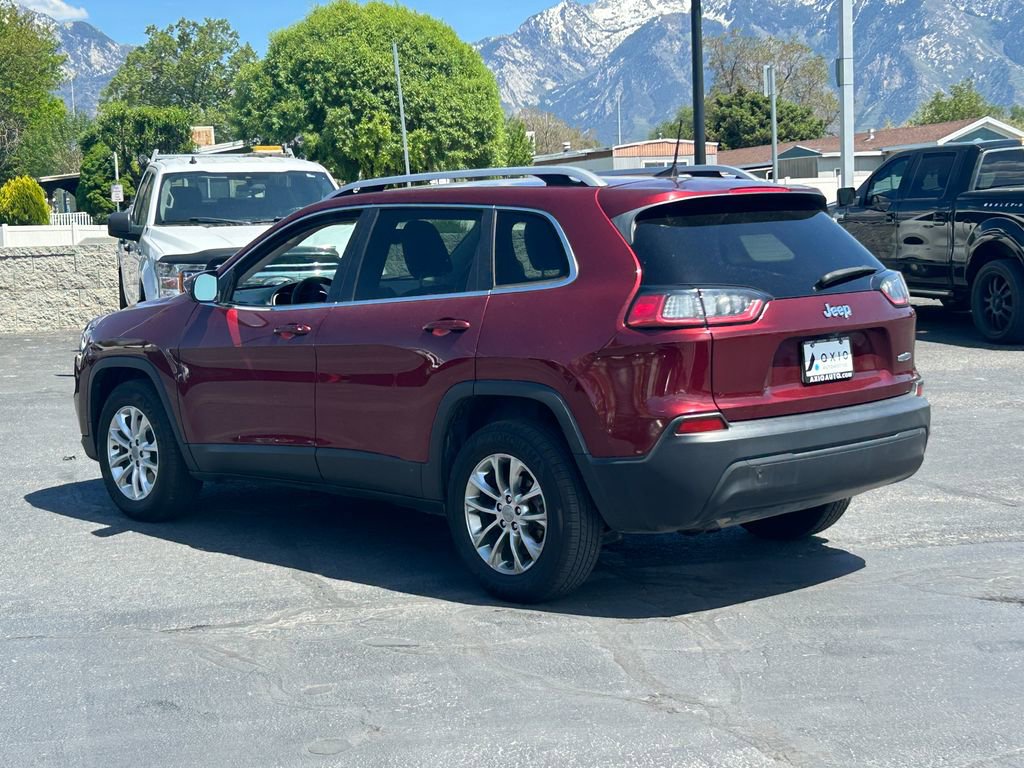 Used 2019 Jeep Cherokee Latitude Plus w/ Comfort/Convenience Group FWD image 7