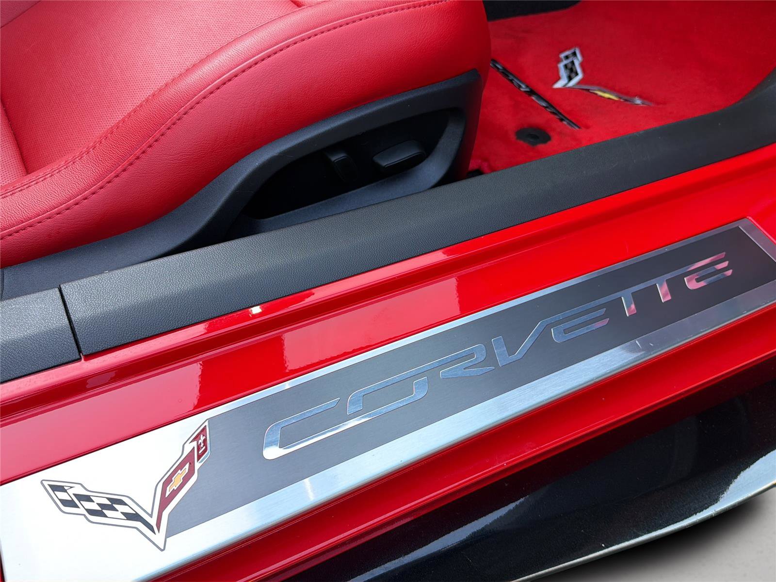 Used 2017 Chevrolet Corvette Grand Sport w/ Carbon Flash Badge Package image 30