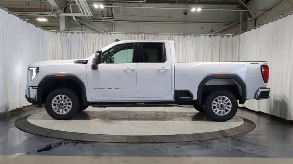 Used 2024 GMC Sierra 2500 SLE w/ SLE Convenience Package AWD/4WD image 6