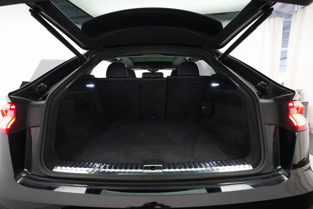 Used 2021 Audi SQ8 Premium Plus w/ Luxury Package image 10