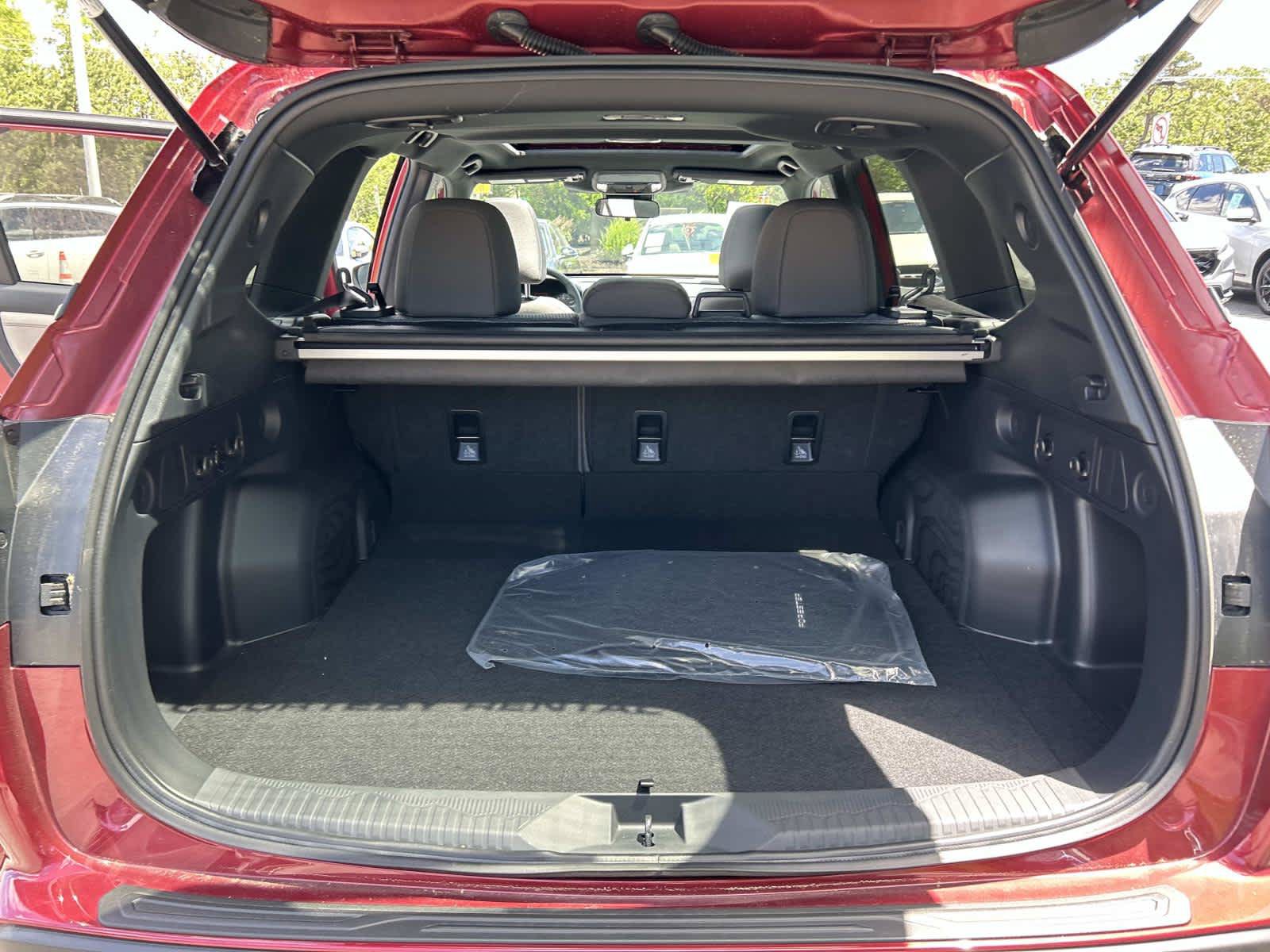Used 2026 Subaru Forester Premium AWD/4WD image 13