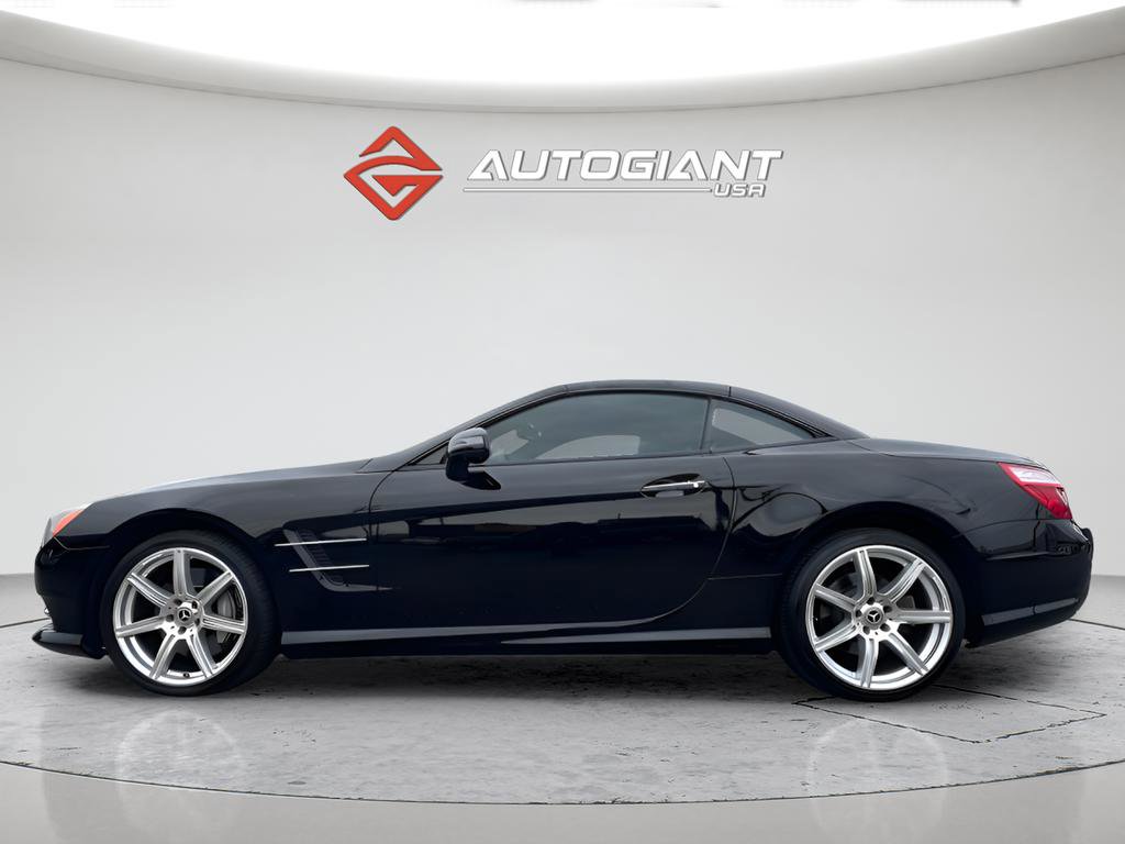 Used 2014 Mercedes-Benz SL 550 w/ Driver Assistance Package image 3