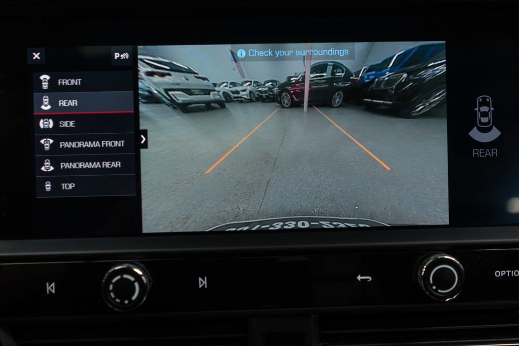 Used 2023 Porsche Macan Turbo image 23