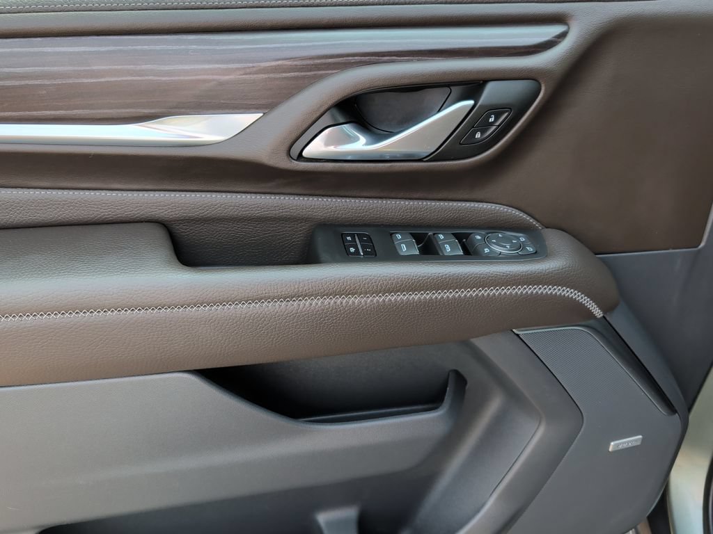 Used 2023 GMC Yukon XL Denali AWD/4WD image 19