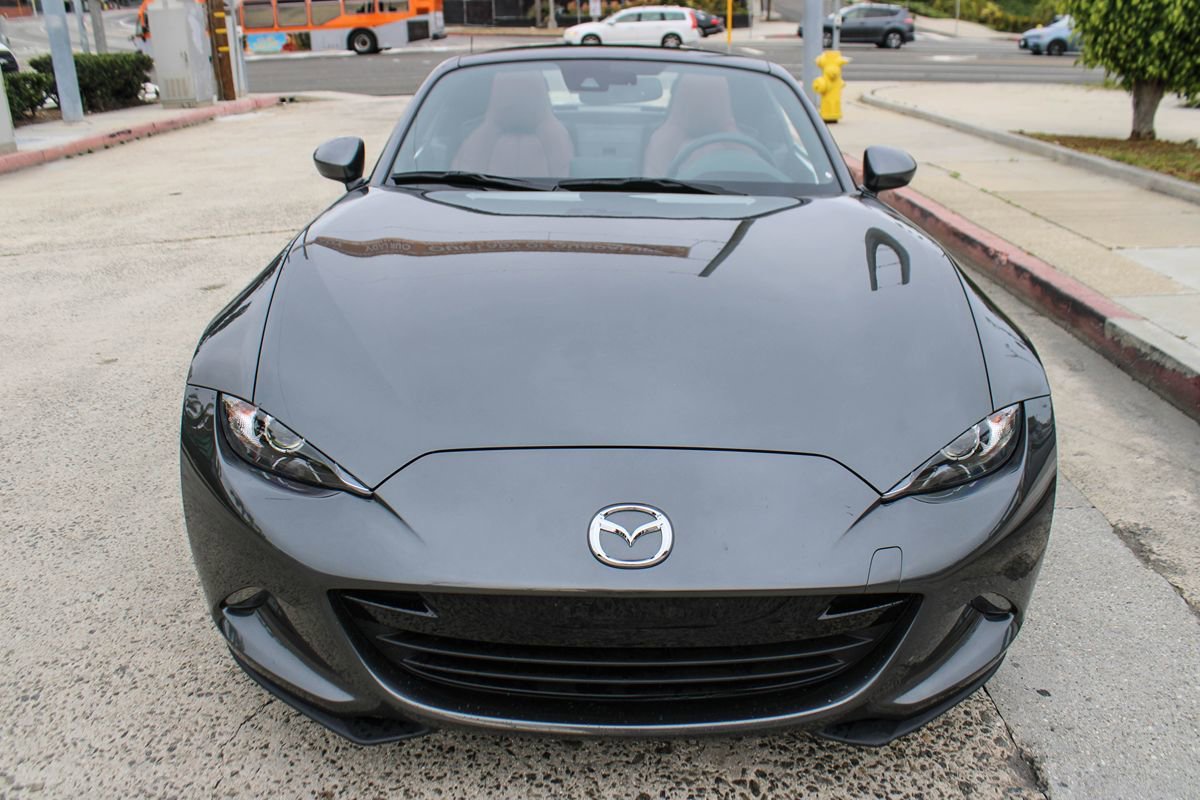 Used 2019 MAZDA MX-5 Miata RF Grand Touring RWD image 9