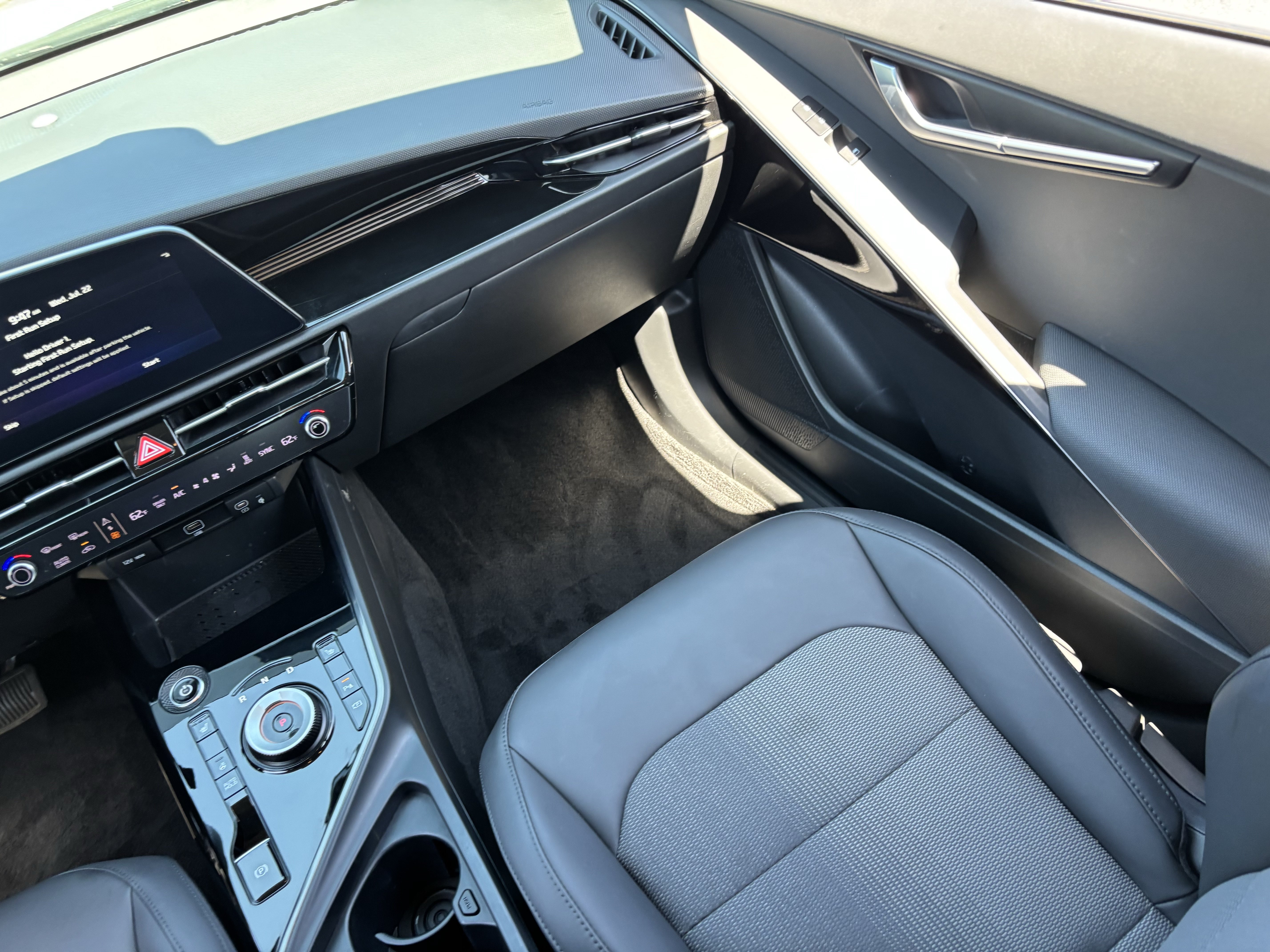 Certified 2023 Kia Niro Wind w/ Wind Preserve Package FWD image 14