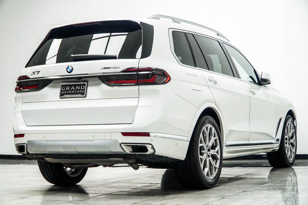 Used 2026 BMW X7 xDrive40i AWD/4WD image 15