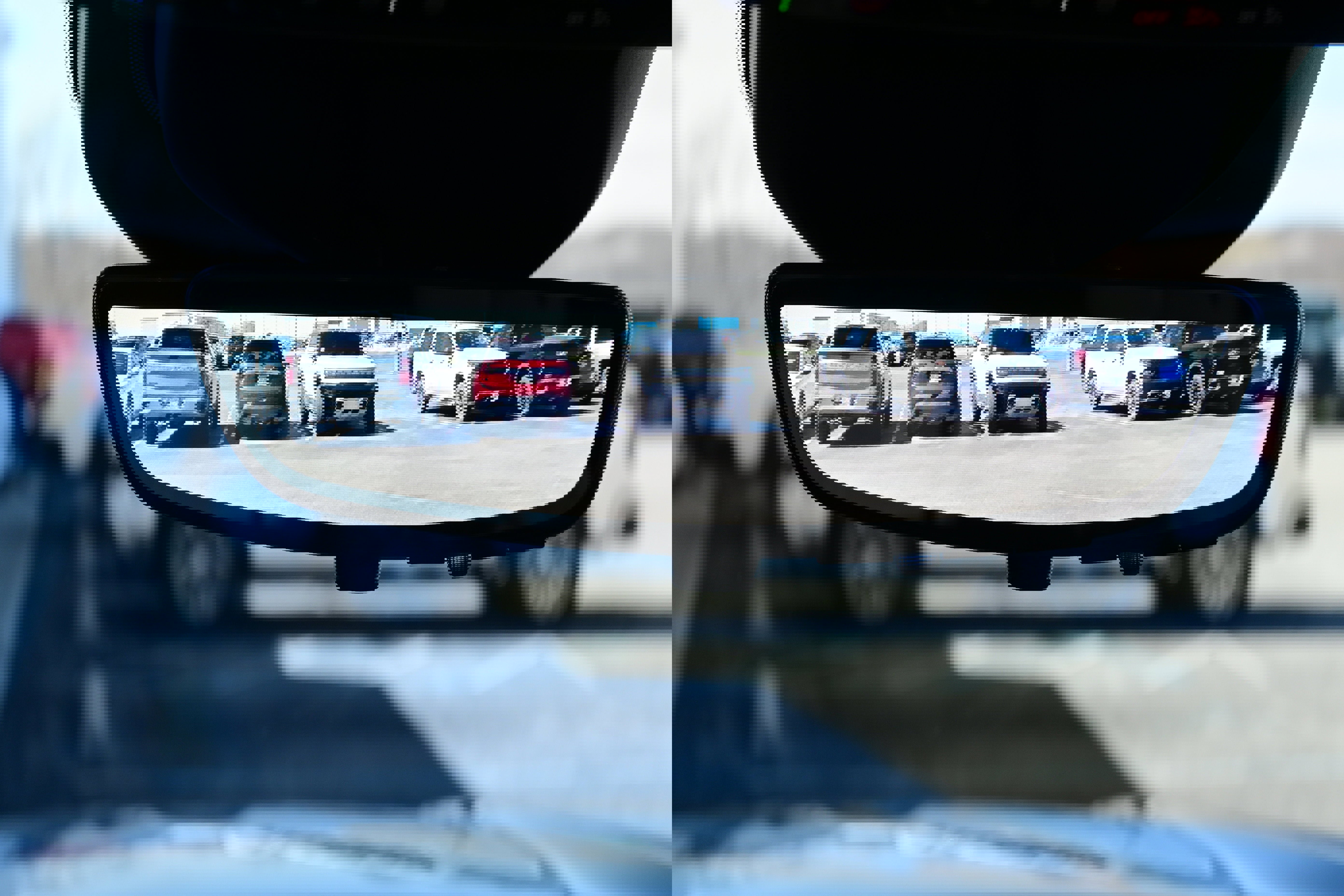 Used 2021 Cadillac Escalade ESV Premium Luxury w/ LPO, Illumination Package image 28