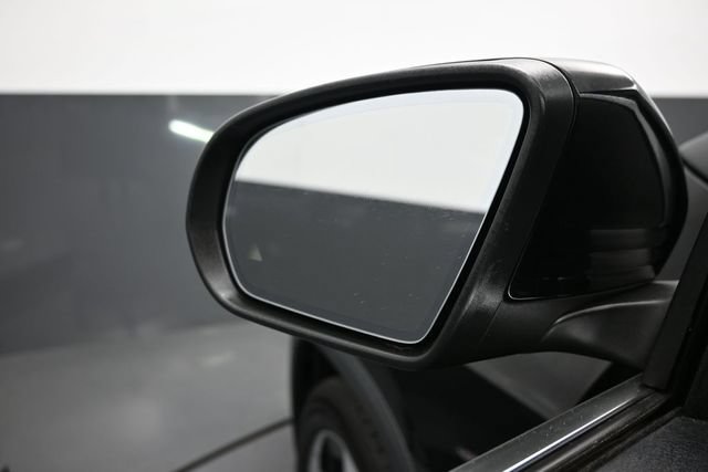 Used 2025 Mercedes-Benz GLA 250 image 5