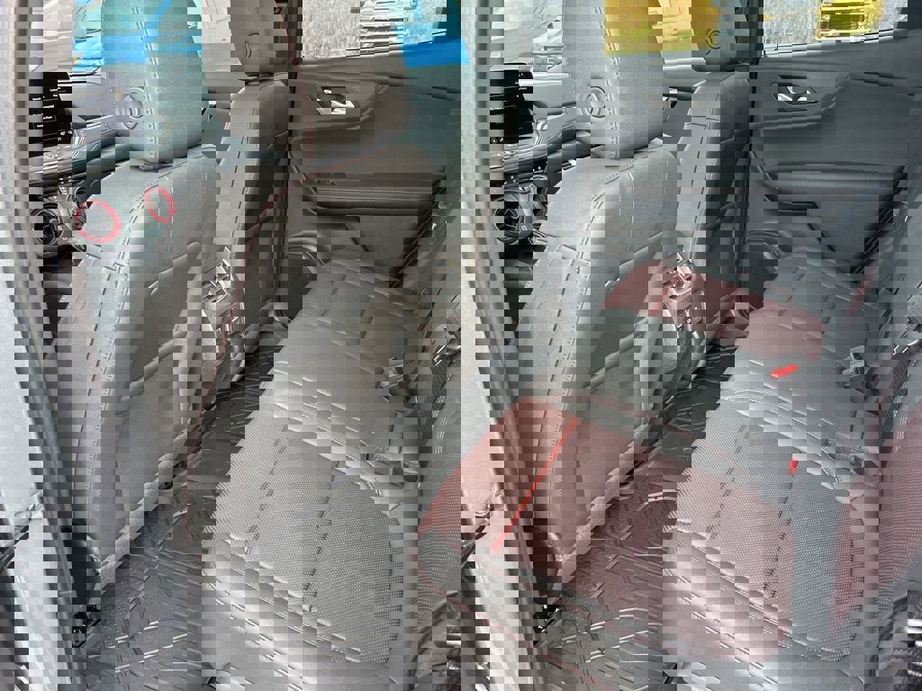 New 2025 Chevrolet Blazer RS w/ Driver Confidence II Package image 29