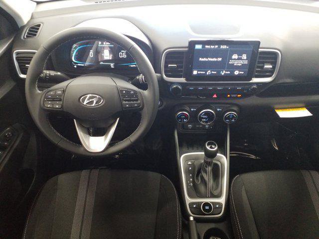 New 2026 Hyundai Venue SEL FWD image 3