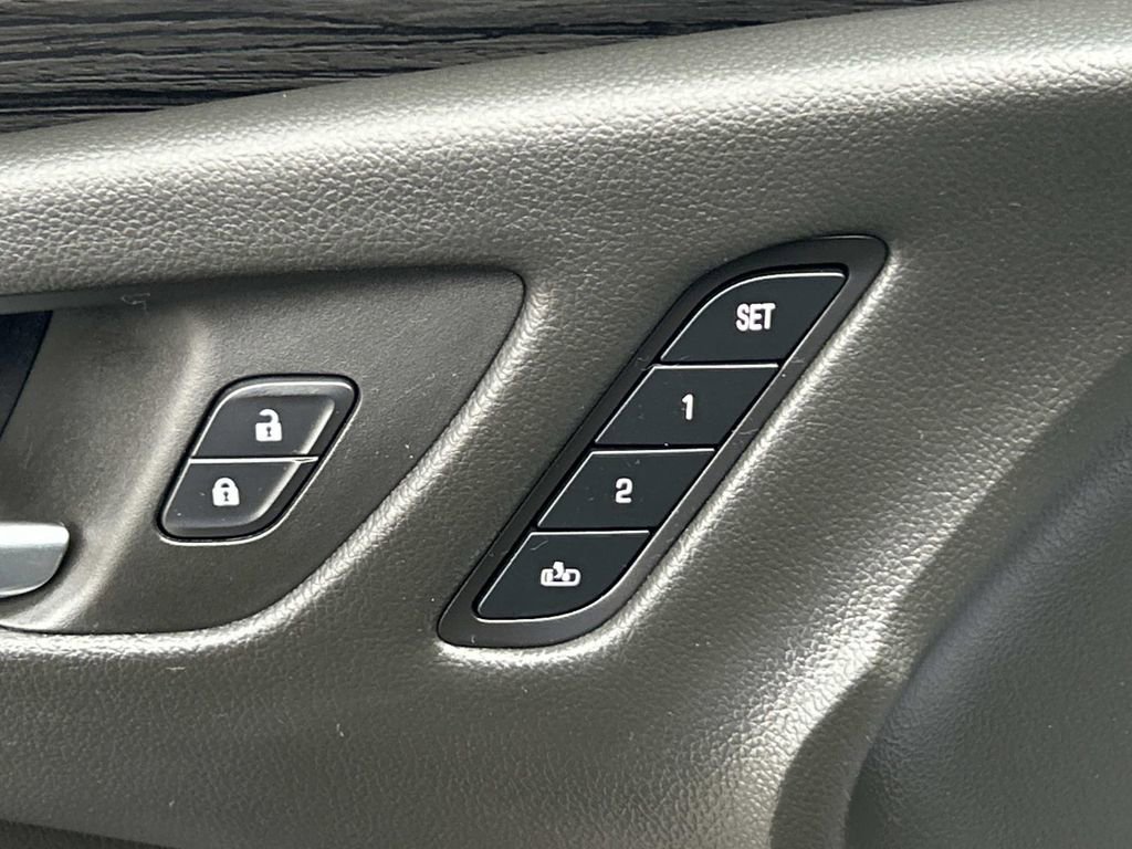 Used 2017 Buick Envision Premium image 26